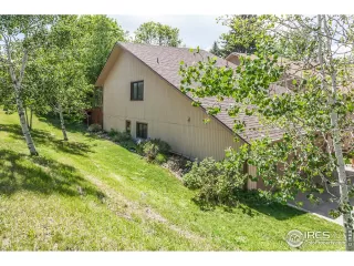 Photo #4: 913774 Listing