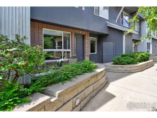 Photo #3: 913809 Listing