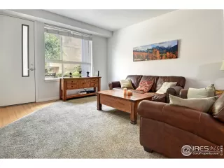 Photo #6: 913809 Listing