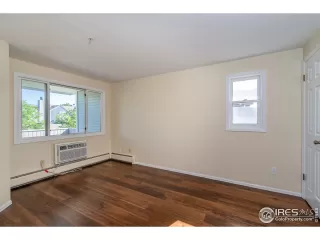 Photo #5: 913822 Listing 