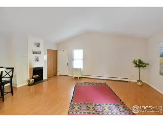 Photo #4: 913848 Listing 