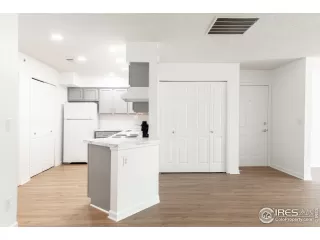 Photo #2: 913856 Listing 