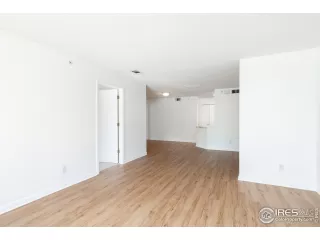 Photo #4: 913856 Listing 