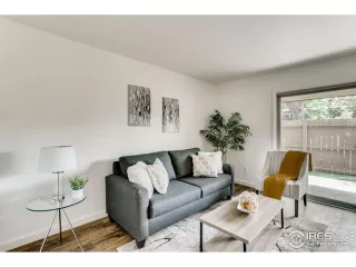 Photo #3: 913909 Listing 