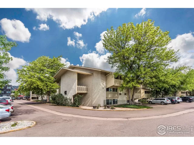 MLS: 913946 Condo For Sale