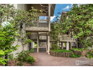 Photo #5: 913946 Listing