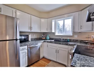 Photo #4: 914052 Listing