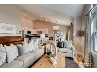 Photo #4: 914076 Listing