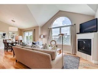 Photo #5: 914076 Listing