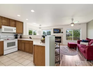 Photo #4: 914090 Listing 