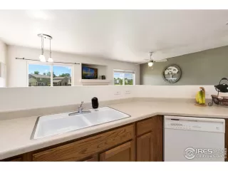 Photo #5: 914090 Listing 