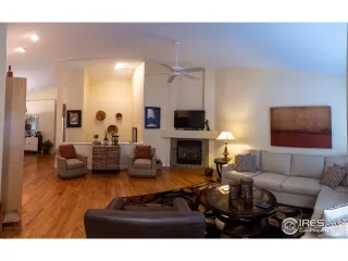 Photo #2: 914117 Listing