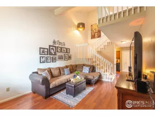 Photo #5: 914124 Listing