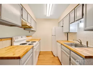 Photo #3: 914152 Listing