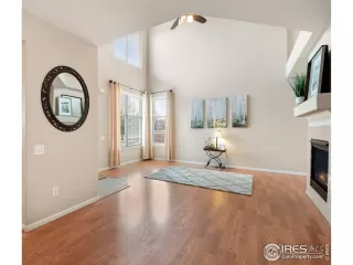 Photo #5: 914165 Listing