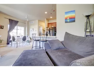 Photo #5: 914247 Listing 