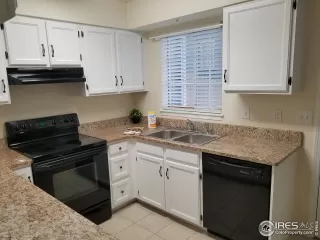 Photo #3: 914334 Listing 