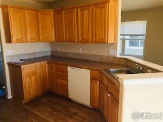 Photo #6: 914339 Listing