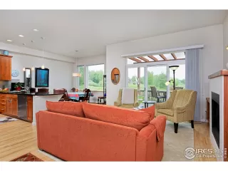 Photo #4: 914343 Listing