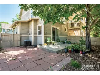 Photo #2: 914403 Listing