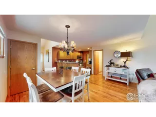 Photo #4: 914433 Listing