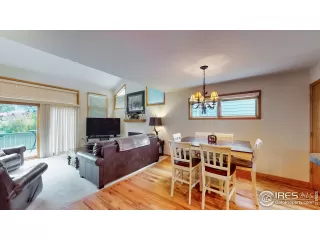 Photo #6: 914433 Listing