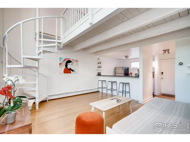 MLS: 914449 Condo For Sale