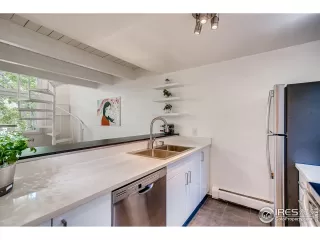 Photo #4: 914449 Listing