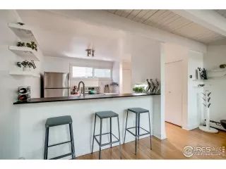 Photo #5: 914449 Listing