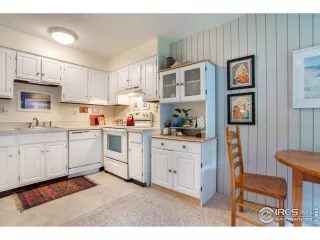 Photo #4: 914460 Listing 