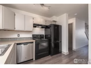 Photo #4: 914494 Listing