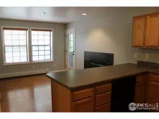 Photo #6: 914495 Listing