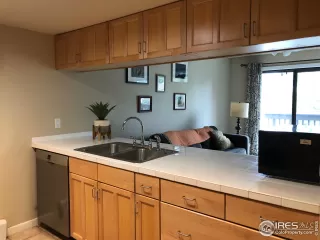 Photo #4: 914551 Listing 