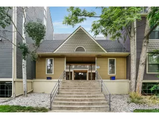 Photo #2: 914567 Listing