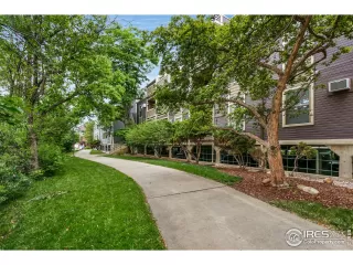 Photo #3: 914567 Listing