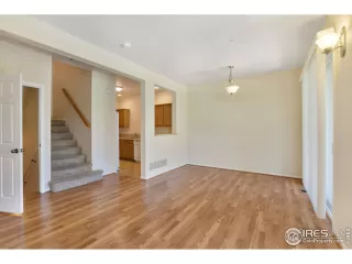 Photo #4: 914570 Listing