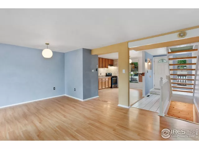 MLS: 914597 Condo For Sale