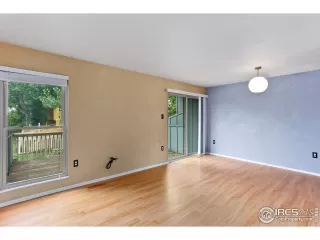 Photo #5: 914597 Listing 