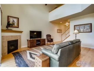 Photo #4: 914603 Listing