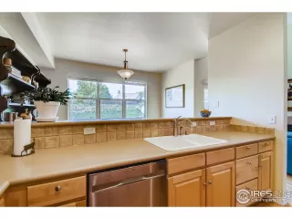 Photo #6: 914603 Listing