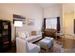 Photo #2: 914606 Listing