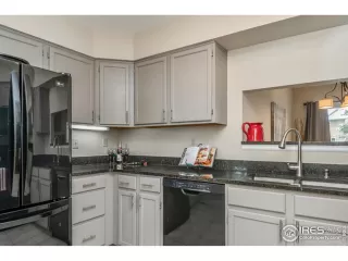 Photo #4: 914677 Listing 