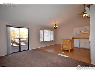 Photo #5: 914707 Listing