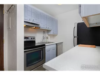 Photo #5: 914711 Listing