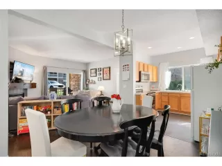 Photo #6: 9147299 Listing