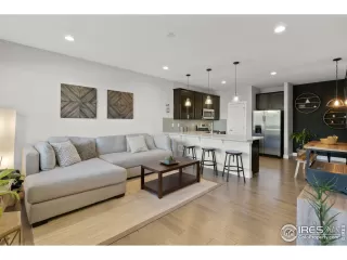 Photo #4: 914735 Listing 