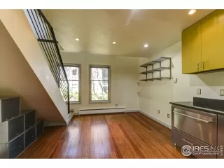 Photo #1: 914781 Listing