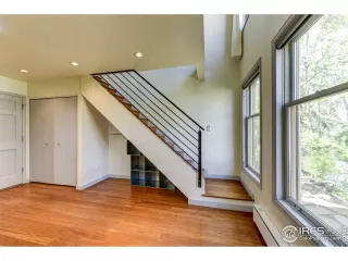 Photo #5: 914781 Listing