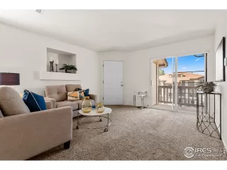 Photo #1: 914792 Listing