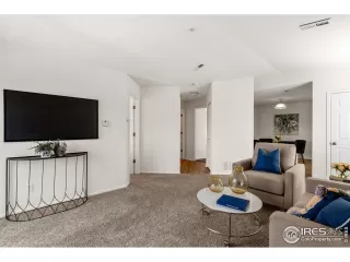 Photo #2: 914792 Listing